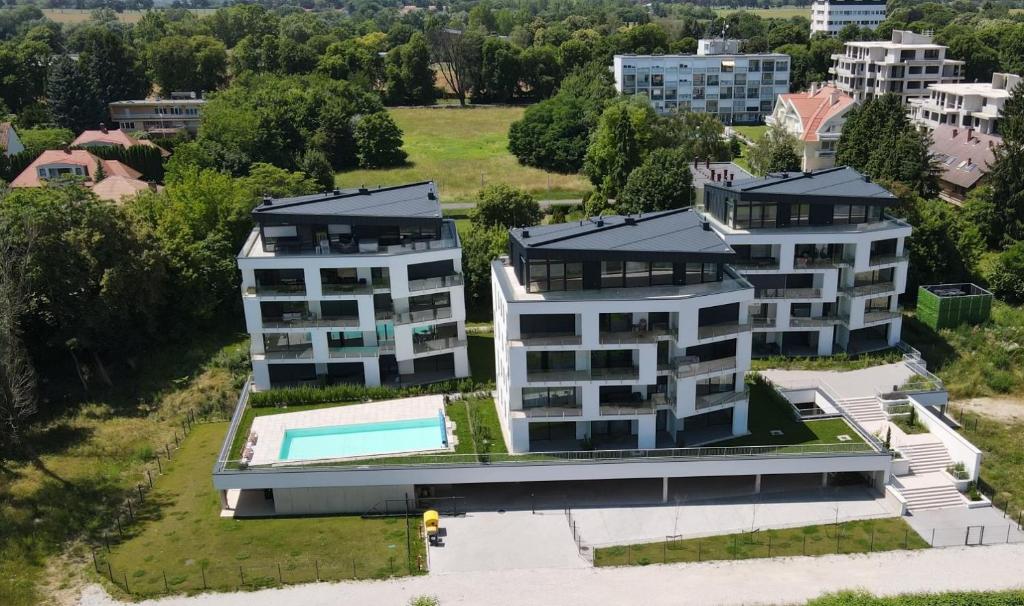 Helikon Suite társasház külső nézet Keszthelyen